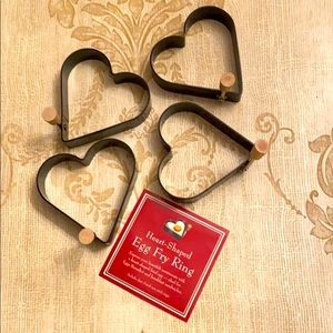 🖤 NWT Williams Sonoma Heart Valentine Shaped Egg Fry Rings